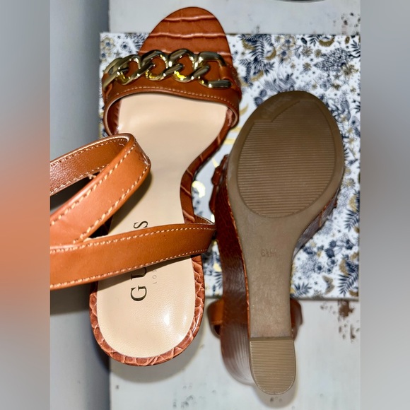 Guess Wedges - Picture 5 of 7